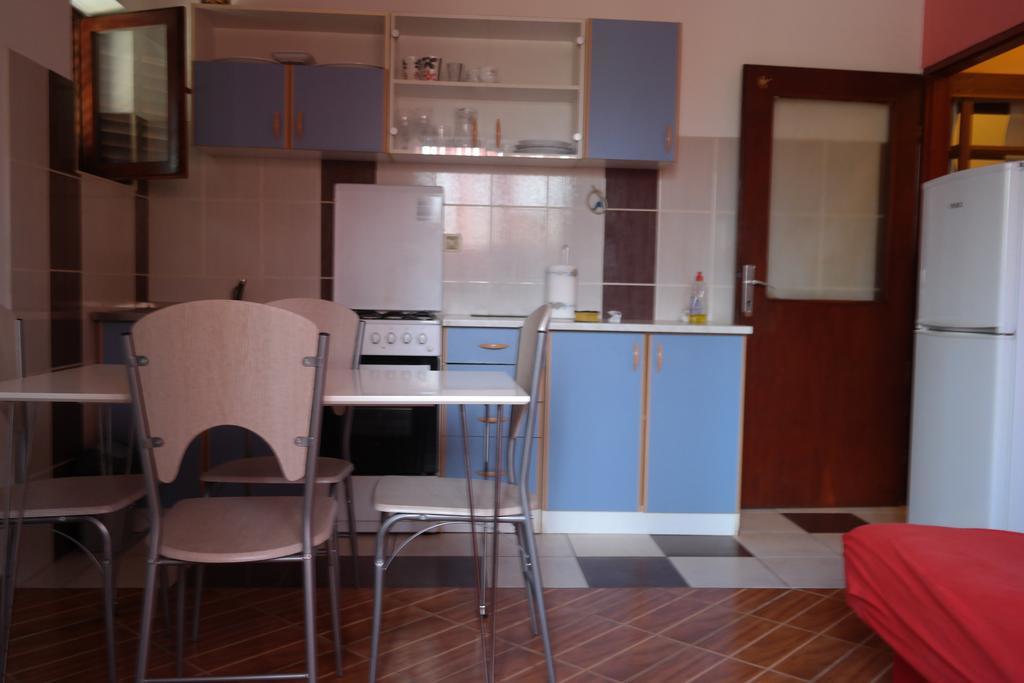 Apartment Lavanda زادار الغرفة الصورة