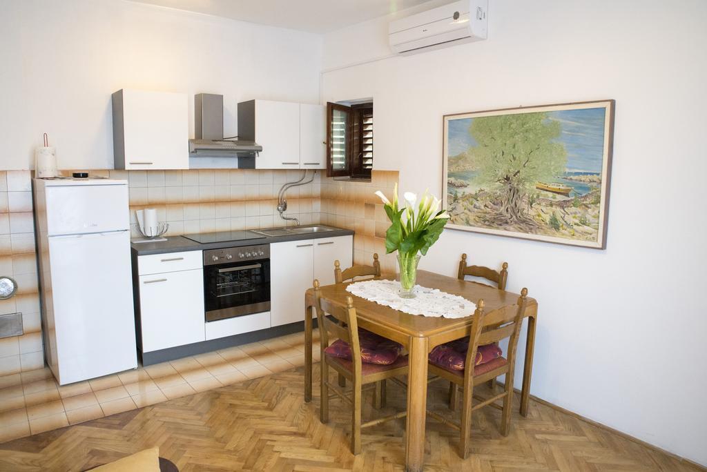 Apartment Lavanda زادار الغرفة الصورة
