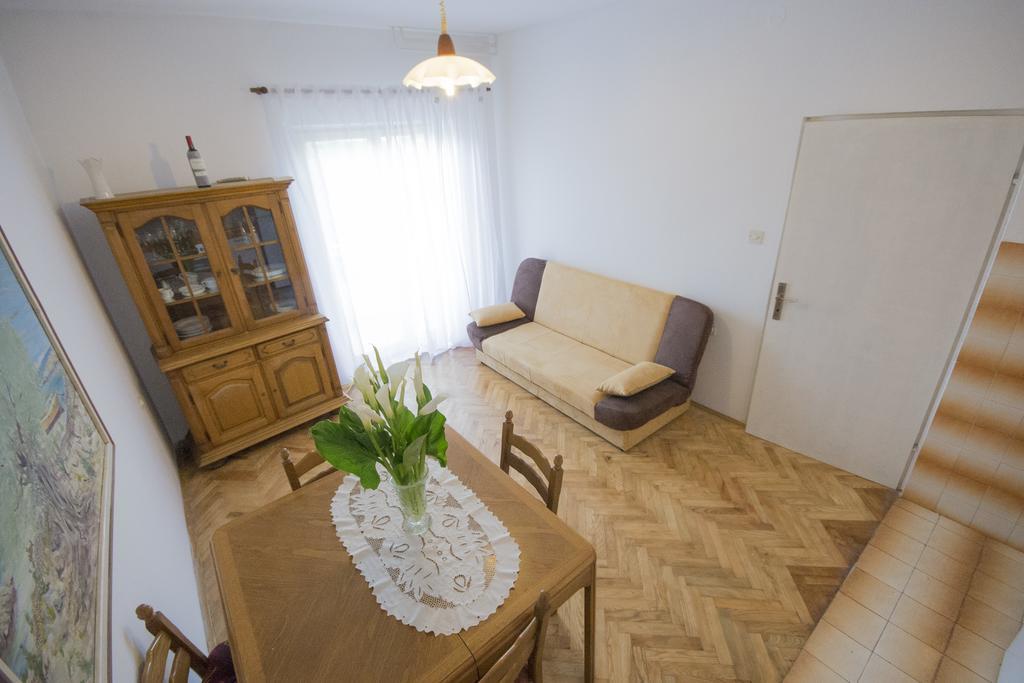 Apartment Lavanda زادار الغرفة الصورة